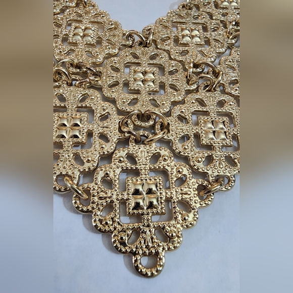 Vintage Necklace V-Neck Bib Gold Tone - Picture 3 of 5